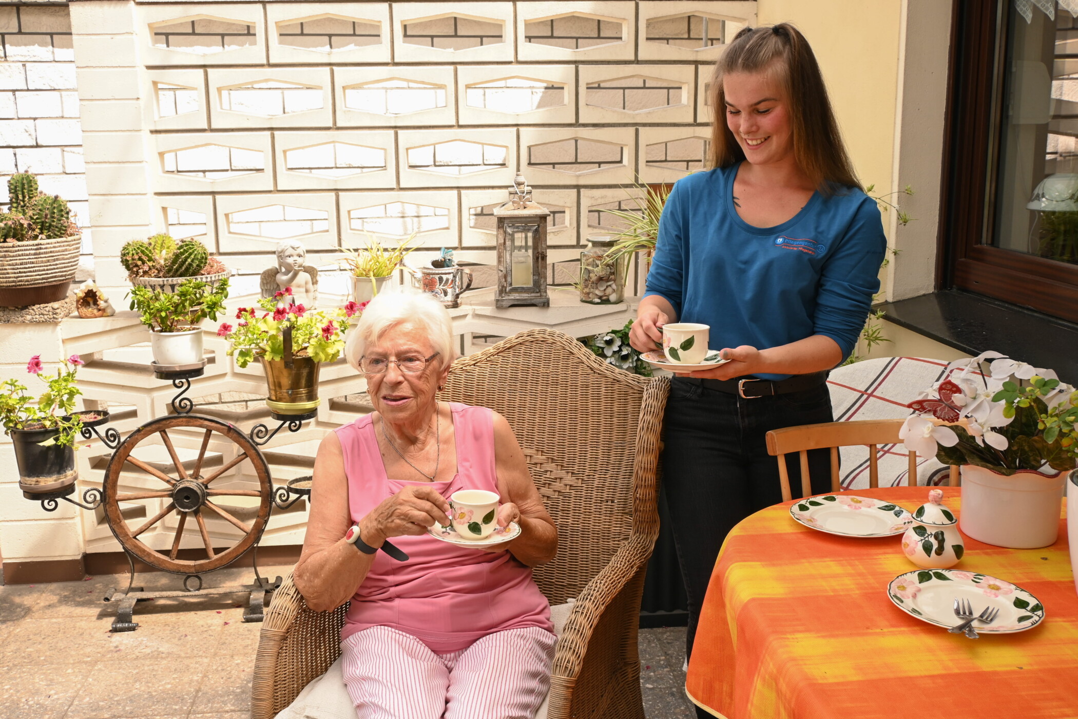 Pflegedienst Essen 6 Leistung 24-Stunden Pflege Vermittlung Essen